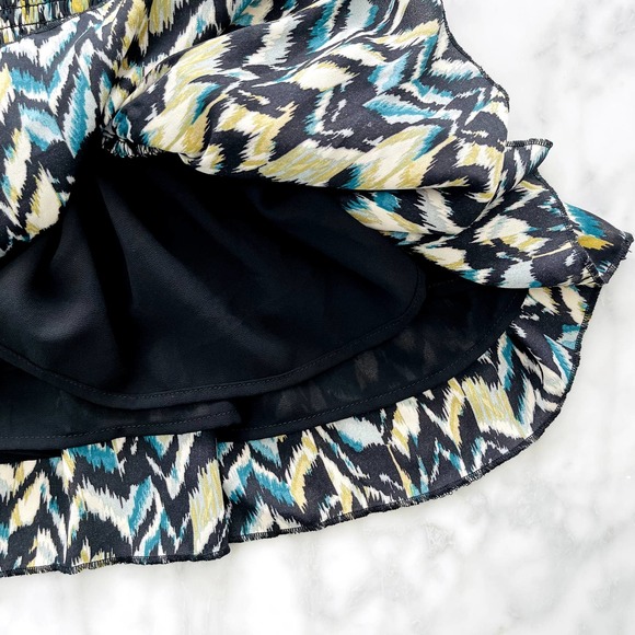 Olivaceous Smock Ruffle Tier Mini Skirt Aztec Green Black Medium NEW Stretch - Picture 4 of 4